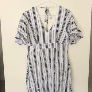 NWOT-B&W stripped maxi dress